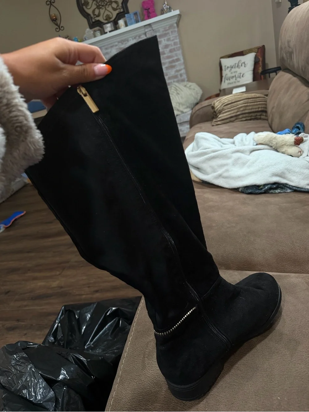 Black Over-the-Knee Zip-Detail Boots